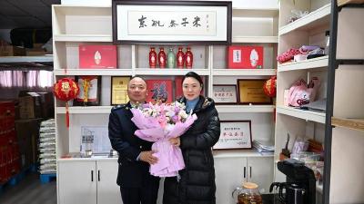 全国三八红旗手话税收：诚信纳税 稻香年丰