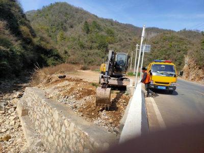 南漳公路：开展路域环境整治 让公路“靓”起来