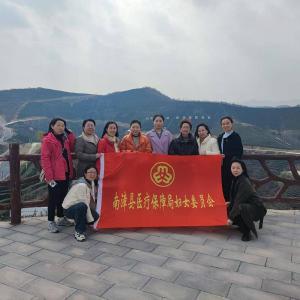 县医保局开展纪念“三八”国际妇女节活动