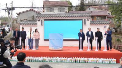 武汉同济医院专家志愿团到我县开展义诊活动  