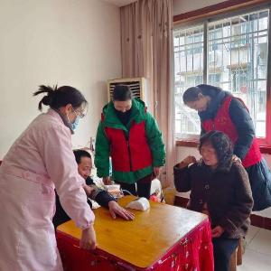 县卞和社区：健康进万家 温暖送到家