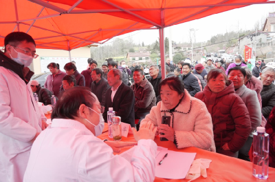 肖堰镇：引乡贤健康服务 回家乡惠及百姓