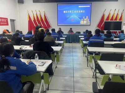 县总工会开展“情系女职工 法在你身边”普法宣传活动