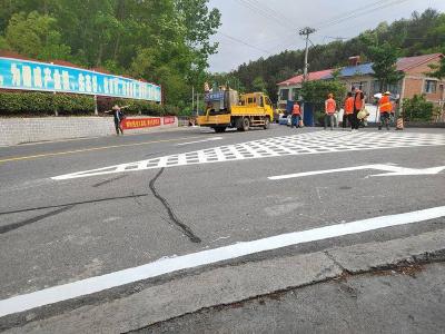 县公路中心：整治平交道口隐患保畅通