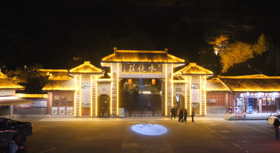小长假首日 我县迎来今年首个千人团