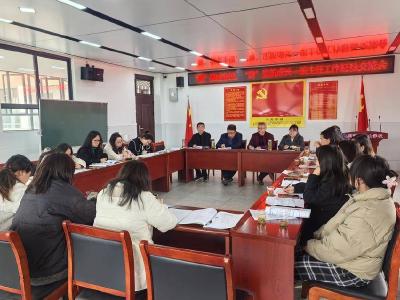 县凤山学校：“慧”做班主任 　“育”见新成长