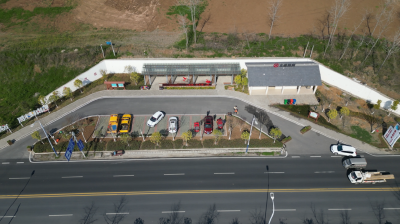 精心打造公路驿站　“交通线”变“景观线”  