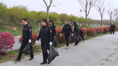 县环卫中心开展爱国卫生月专项整治行动  