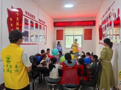 玉印社区：小手拉大手 禁毒知识进万家