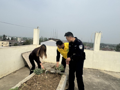 ​九集镇：禁种铲毒正当时 踏查宣传守净土