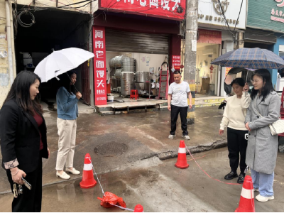 城关镇：代表助力解决群众“堵”心事