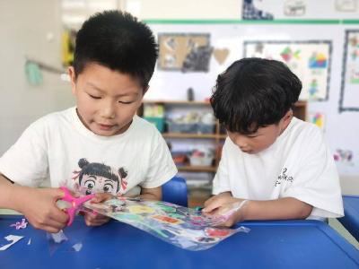 县中心幼儿园：感恩母爱　情暖童心