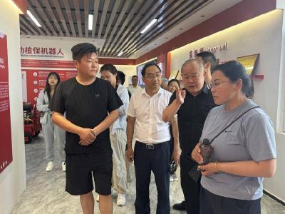 西藏琼结县总工会考察团到我县考察交流工会工作