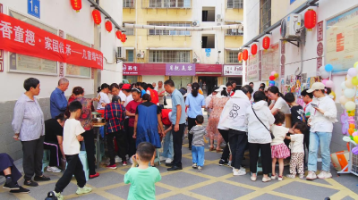 老少同乐飘粽香