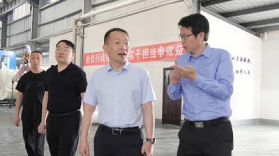 陈栋督导检查节日期间安全生产工作，要求坚决守牢安全生产底线 