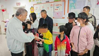 我县开展“全国助残日”活动