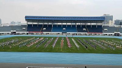 县凤山学校啦啦操队襄阳赛场创佳绩