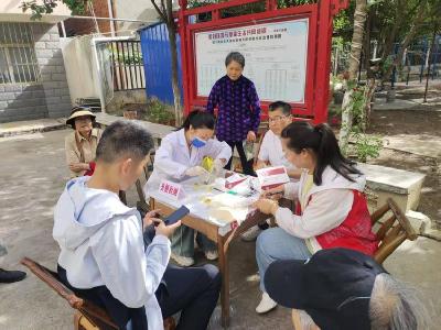 ​和平桥社区开展大肠癌筛查活动