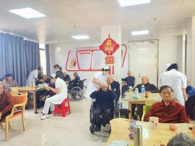 武安镇中心卫生院开展护士节主题活动