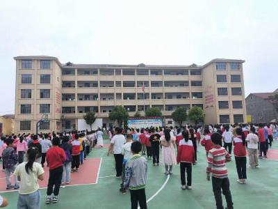  肖堰完全小学：开展消防演练 共筑平安校园