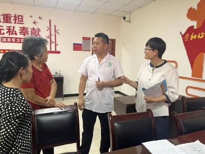 船湾村联合城关卫生院开展健康义诊活动