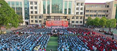 情系学子逐梦路　南漳财政护考行