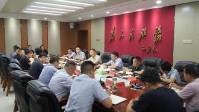 陈栋：理清“五个逻辑”，系统谋划、精准施策，全面提升镇区综合功能和宜居宜业水平 