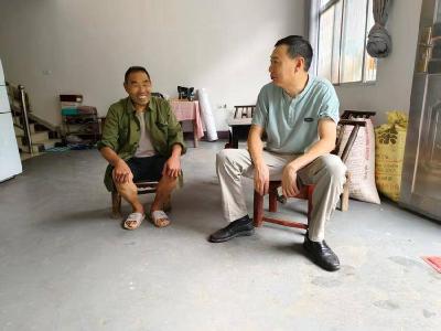 李庙镇走访慰问困难退役军人