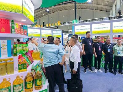 我县企业亮相第七届全国粮食交易大会
