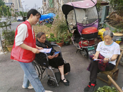 ​花石桥社区：暑期反诈“接地气” 　织密群众“防护网”
