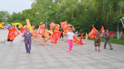 夏季运动“火力全开” 全民健身“热辣滚烫”  