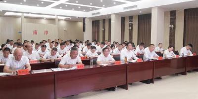 罗兴斌在全市集中整治工作推进会上交流发言：一贯到底拧紧“责任链”，纵深发力守牢“主战场” 