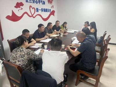 ​城关镇：代表驻社区　服务送上门