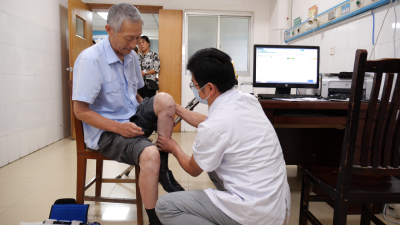 余家福：医者仁心铸口碑 技术创新护健康  