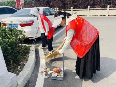 ​玉印社区开展灭蚊行动