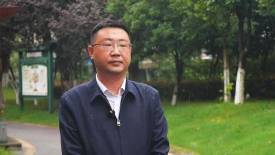 【贯彻落实县委十五届六次全会精神】 县商务局贯彻落实县委十五届六次全会精神访谈 