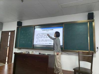县老年大学诗词班上好开学第一课