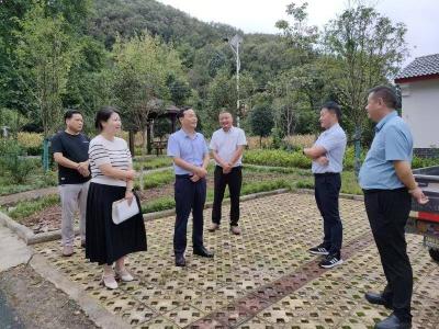 县财政局破解村干部的愁“薪”事
