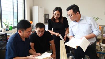 贾勇：25年坚守 用知识为学生指引方向  