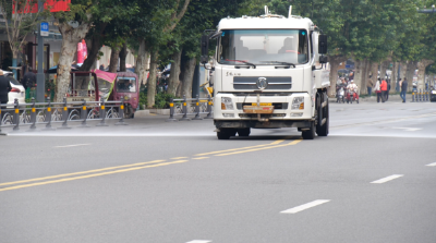 我县环卫作业装备“升级”，助力城市“颜值”提升  