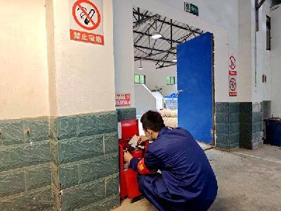 县烟草专卖局：安全无小事　防患于未“燃”