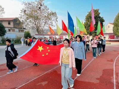 ​城关镇张营中心小学举行2025年秋季田径运动会