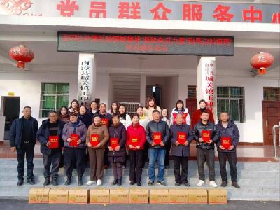 ​玉印社区开展“我身边的模范”评选活动