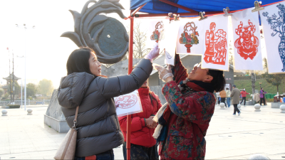 城关镇水镜庄社区：多元服务进社区　便民惠民暖人心  