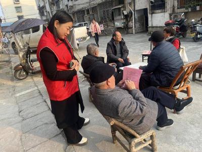 ​县卞和社区：创文宣传进万家 文明理念入人心