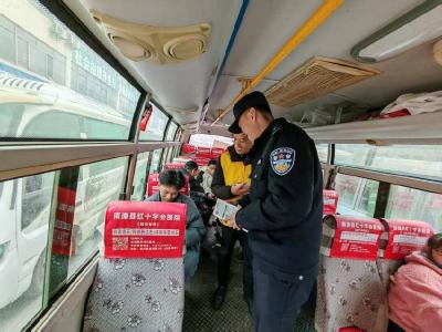 ​武安镇开展流动人群禁毒宣传活动