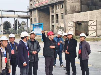 ​东巩镇组织人大代表赴襄阳兴发化工有限公司考察调研