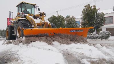 县交通运输局：战寒潮斗冰雪　全力保障人民群众出行安全  