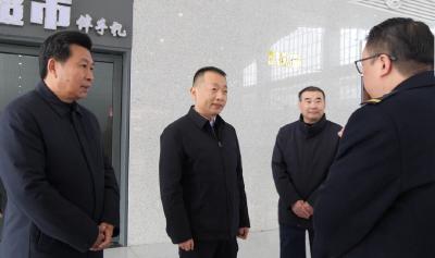 陈栋检查安全生产和城市运行时强调 压实责任聚焦重点 全力保障群众平安过节 