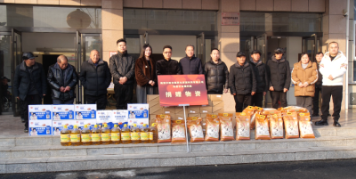 县民政局携手爱心企业关爱福利院老人  